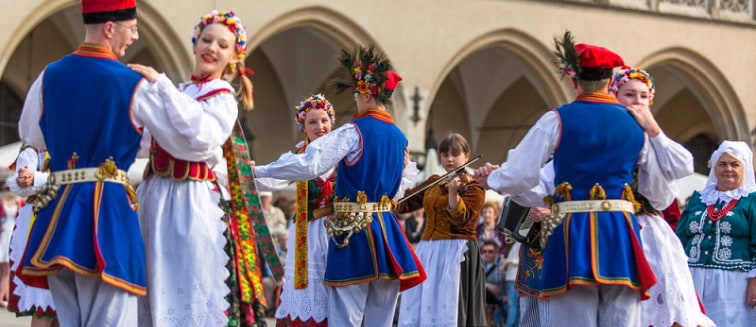 Tradiciones y Cultura de Varsovia: Religión, Fiestas, Costumbres y Más