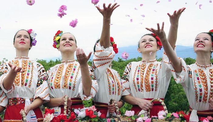 Tradiciones y Cultura Sofía: Religión, Fiestas, Costumbres y Más